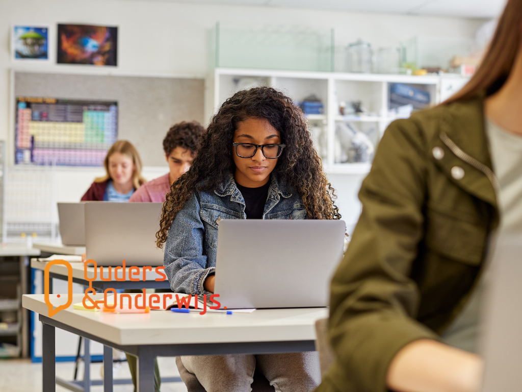 Tweede Kamer stemt over AI in de klas en digitale leermiddelen